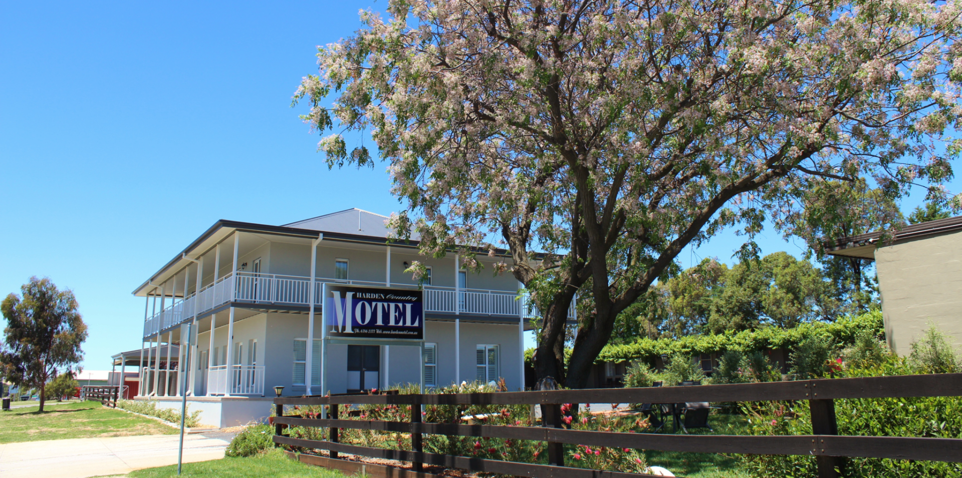 Harden Country Motel